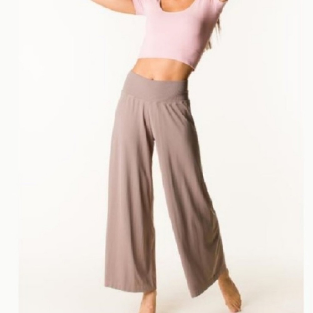 Avocado Athletic Wide Leg Pants